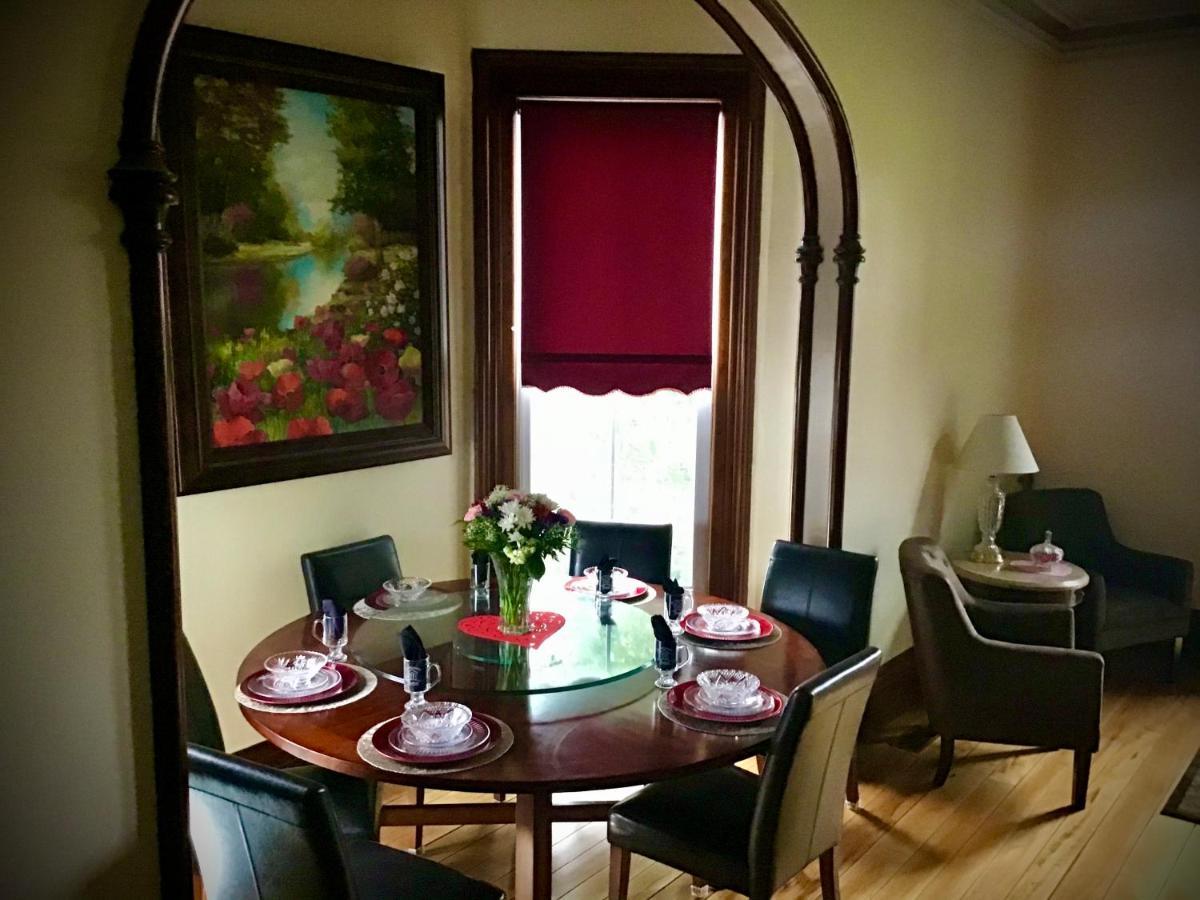 Tillinghast Manor Bed & Brunch Ovid ภายนอก รูปภาพ