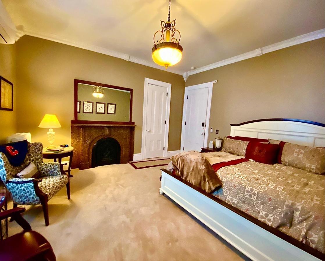 Tillinghast Manor Bed & Brunch Ovid ภายนอก รูปภาพ